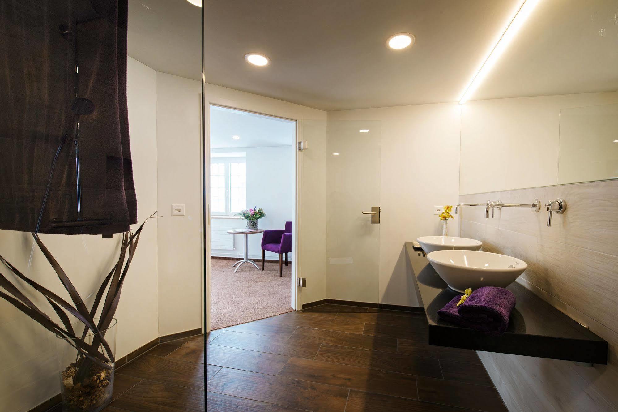 เฮชท์ Hotel Fehraltorf ภายนอก รูปภาพ